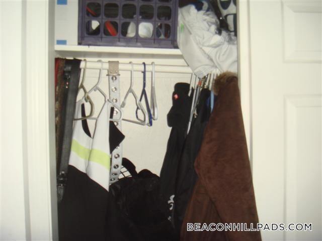 Building Photo - 27 Garden St