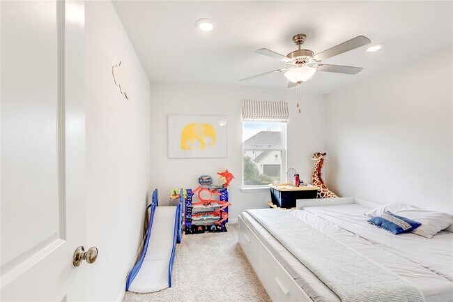 Building Photo - 713 Leeward Pass