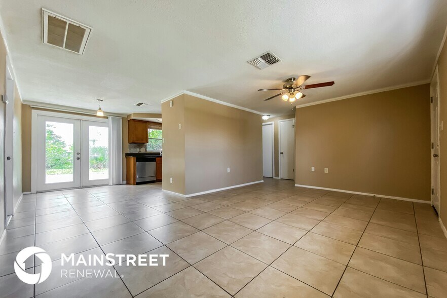 Building Photo - 1753 Kenilworth St