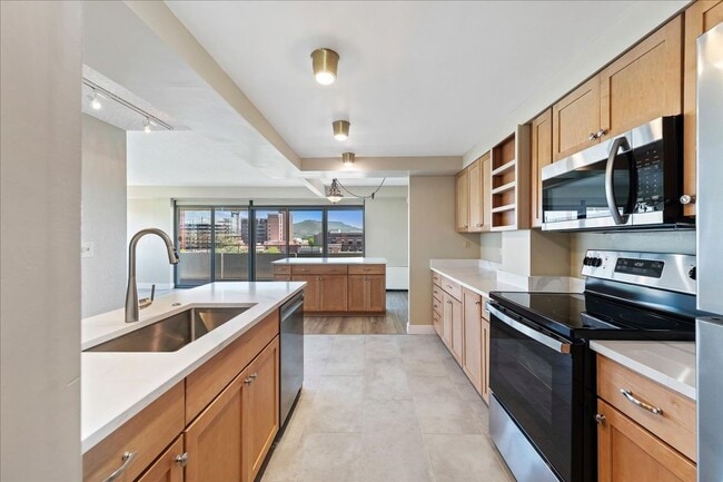Building Photo - Stylish Imperial Plaza Condo in Prime Downtown Location