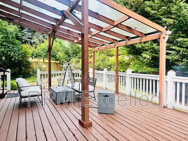 Building Photo - 4925 Mill Pond Dr SE