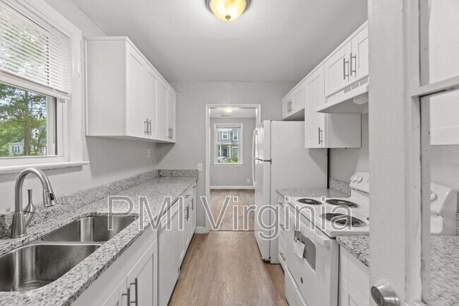 Building Photo - 3424 Argonne Ave