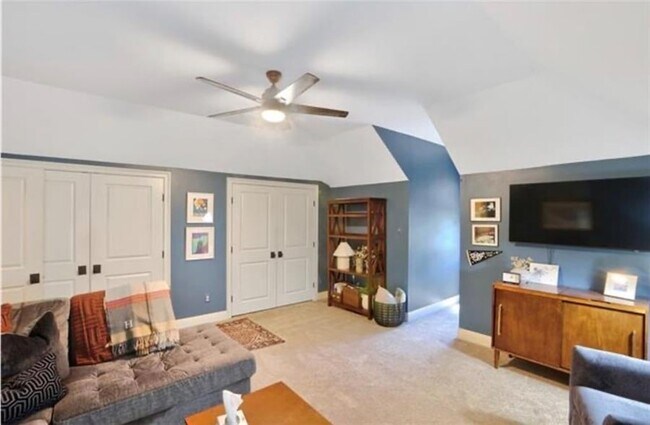 Building Photo - 18123 Cusachs Dr
