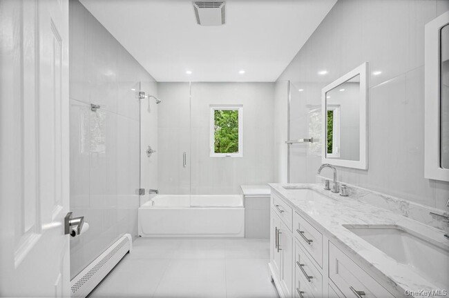 Building Photo - 26 Ravine Rd