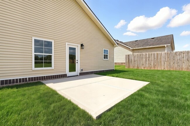 Building Photo - 1112 Mission Dr