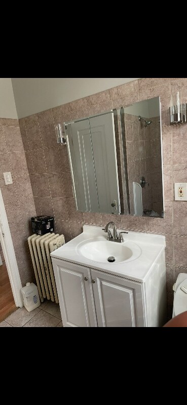 Building Photo - 1847 Gunderson Ave