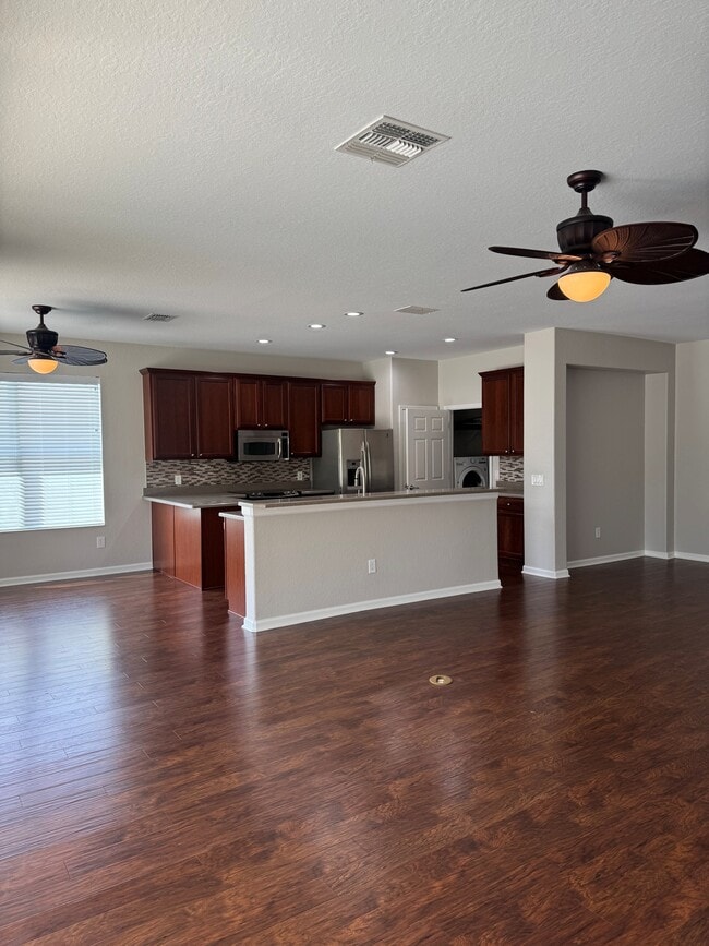 Building Photo - 6984 SW 94th Ct