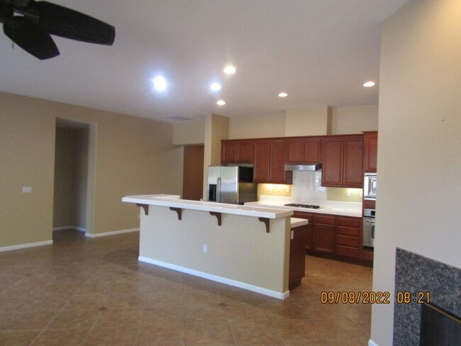 Building Photo - Beautiful Traditions Single Story Home is Centrally Located Near Shopping/101 Frwy