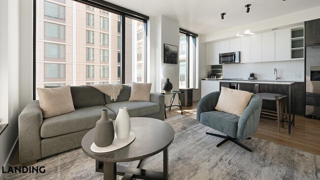 Building Photo - 632 Howard Rd SE