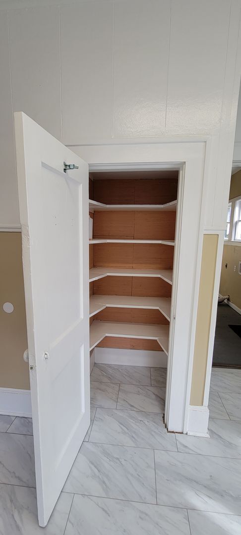 Building Photo - Gorgeous fully remodeled Craftsman style home in Highland Historic District!