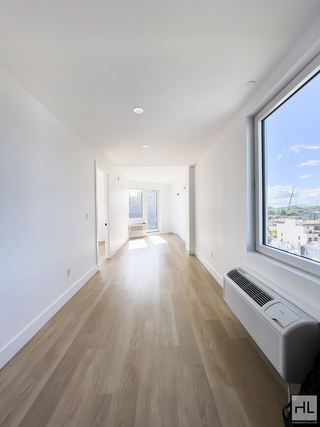 Building Photo - President Street / Spacious Crown Heights ...