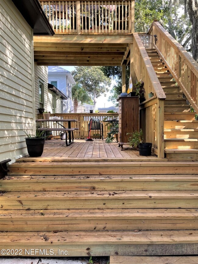 Building Photo - 24 Riberia St