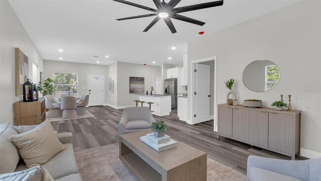 Building Photo - 1901 31st St S