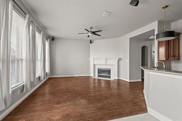 Building Photo - 3680 Roosevelt Dr