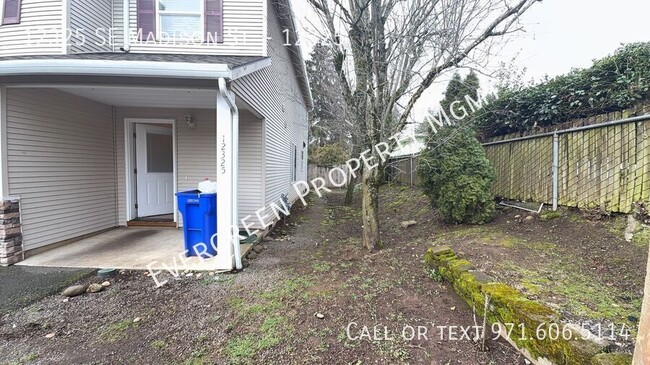 Building Photo - Cozy 3BR/2.5BA with Private Backyard & Att...