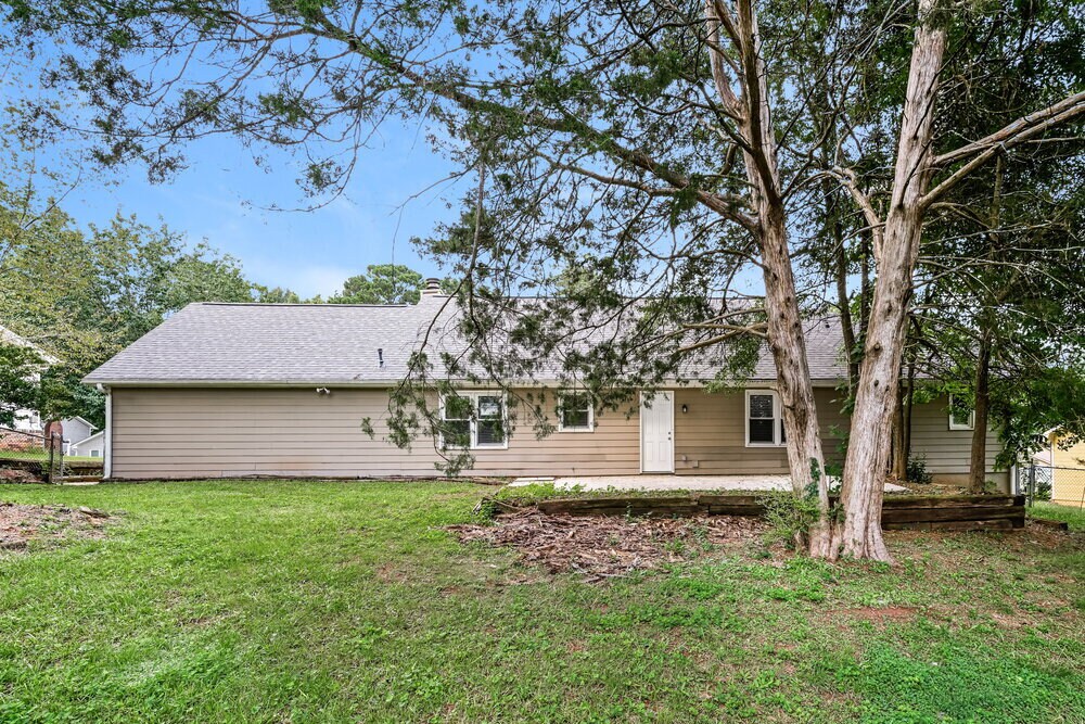 Building Photo - 613 Almand Branch Rd SE