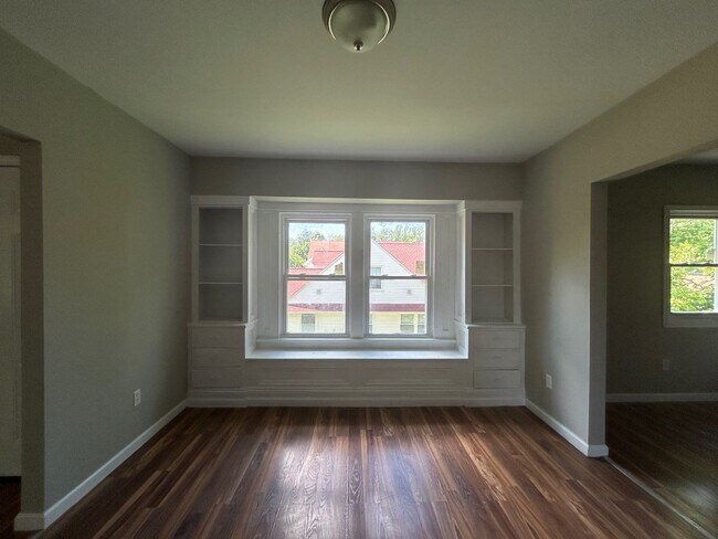 Building Photo - 459 9th St