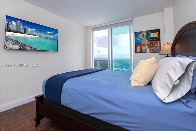 Building Photo - 1250 S Miami Ave