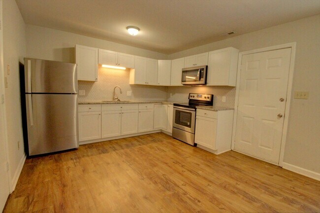 Building Photo - 1306 Marne Ave