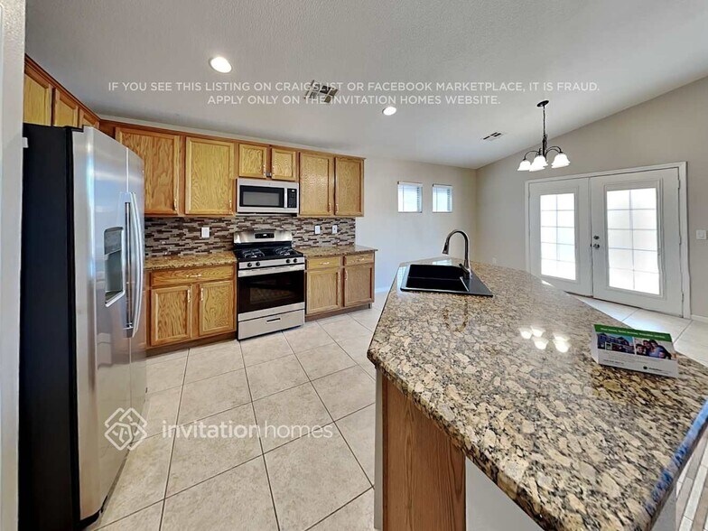 Building Photo - 5745 Oasis Ridge St