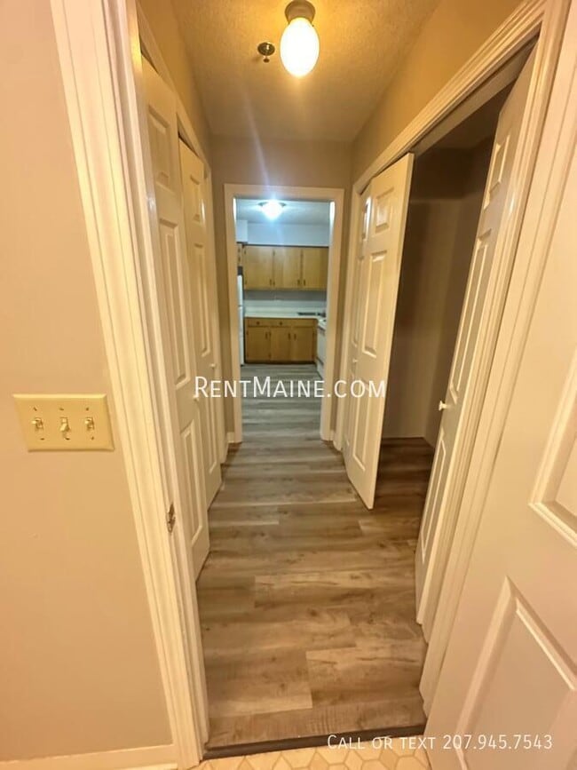 Building Photo - 46 Baker St