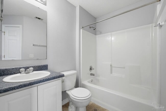 Building Photo - 1076 Antigua Cir