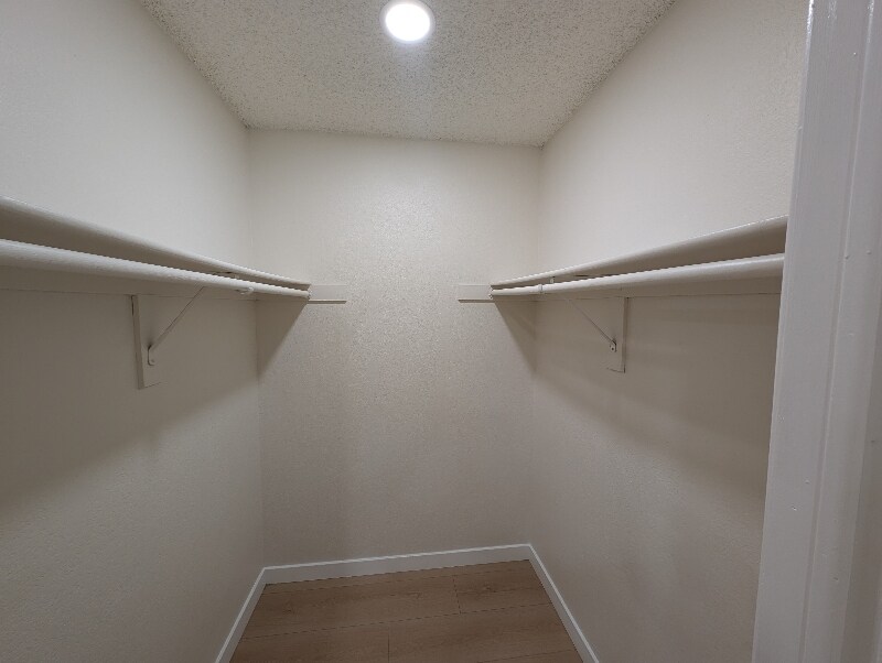 Building Photo - 11007 Hartsook St