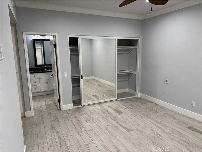 Building Photo - 4762 Tiara Dr