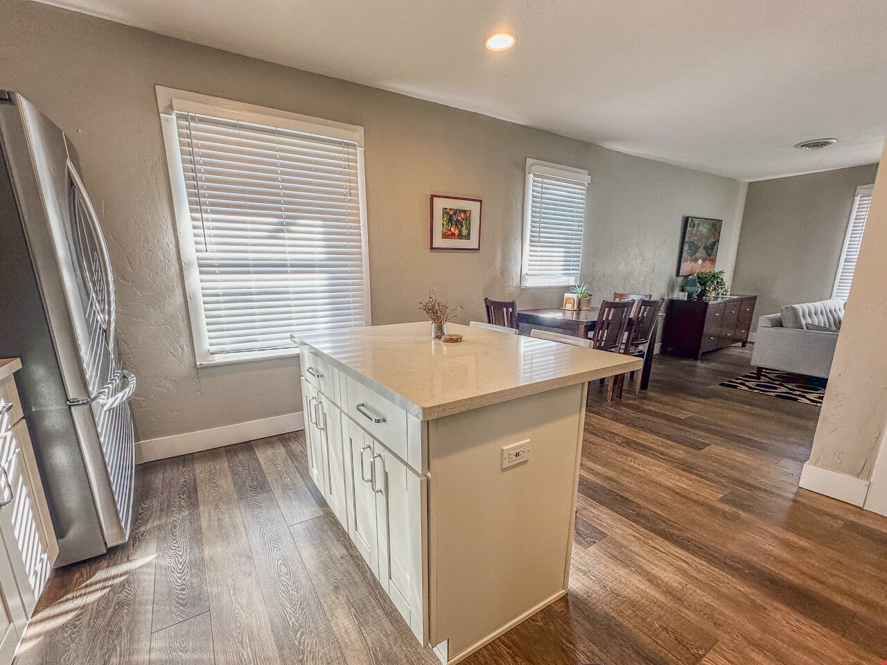 Building Photo - 5532 N Haight Ave