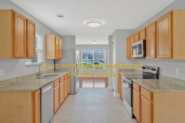 Building Photo - 2872 Creekbend Dr