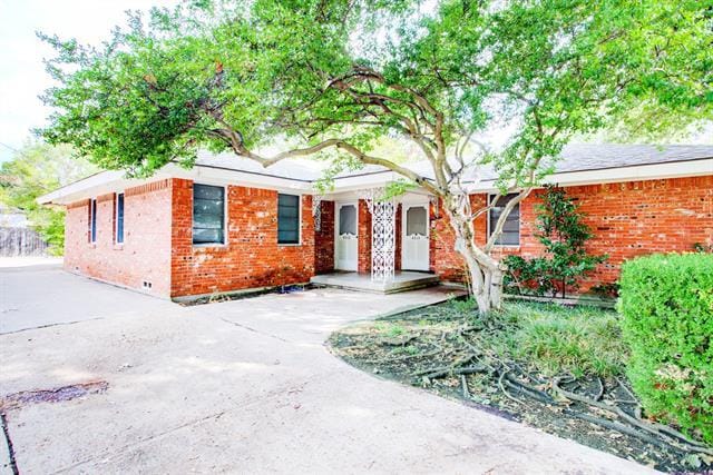 Building Photo - 6511 Ravendale Ln