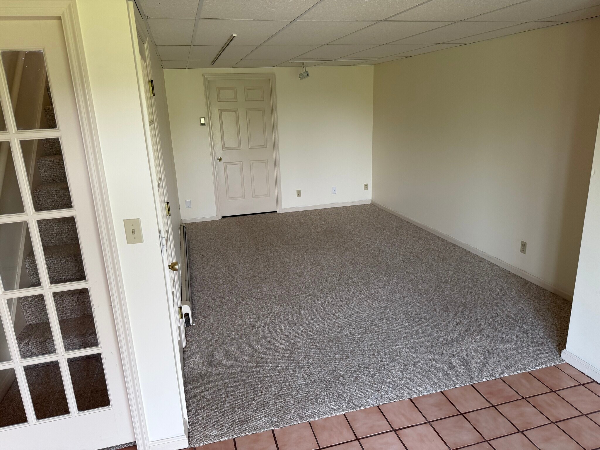 Building Photo - 243 Eastview Cir