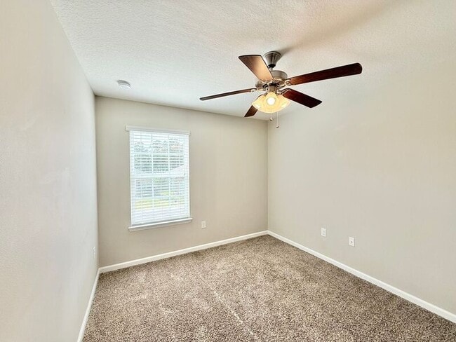 Building Photo - 3444 Quail Dr