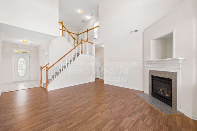 Building Photo - 17320 Brightstone Ct