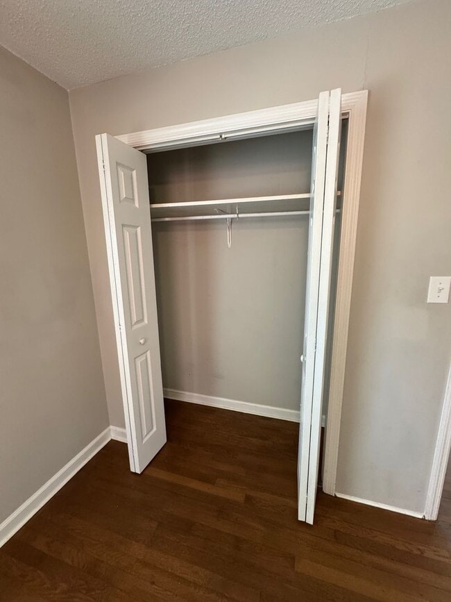 Building Photo - East AVL Spacious Apartment Ready for Occupancy!