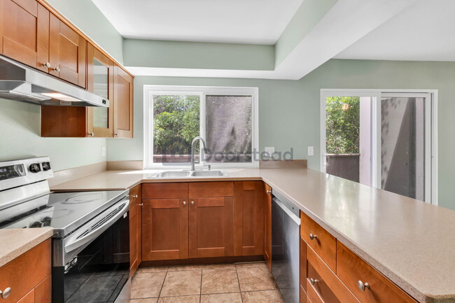 Building Photo - 8075 Caminito de Pizza