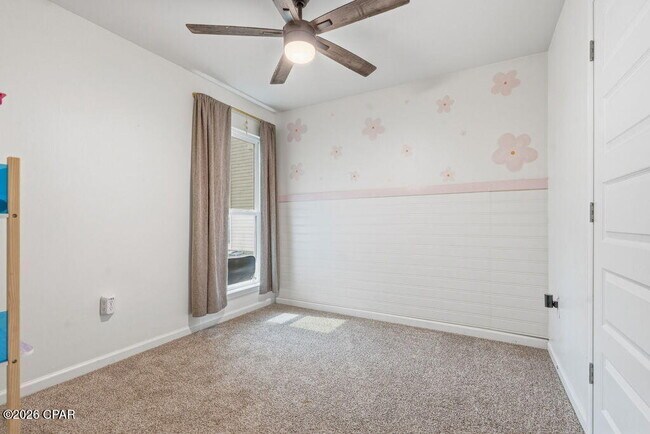 Building Photo - 6587 Kettles St