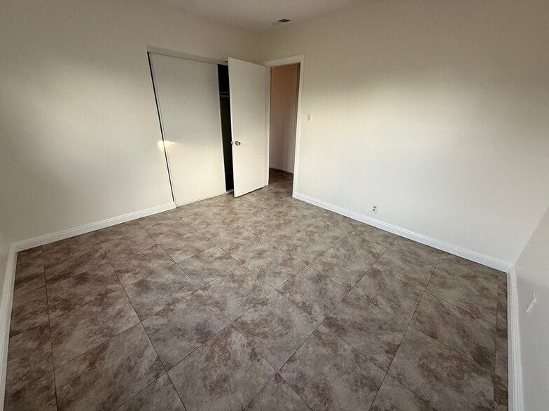 Building Photo - 2563 West St