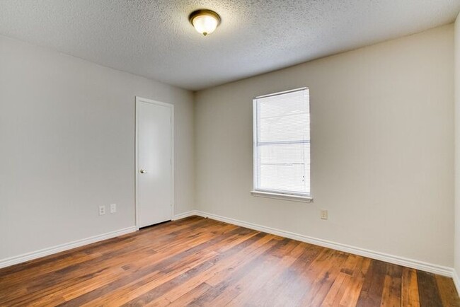Building Photo - No Application Fees*