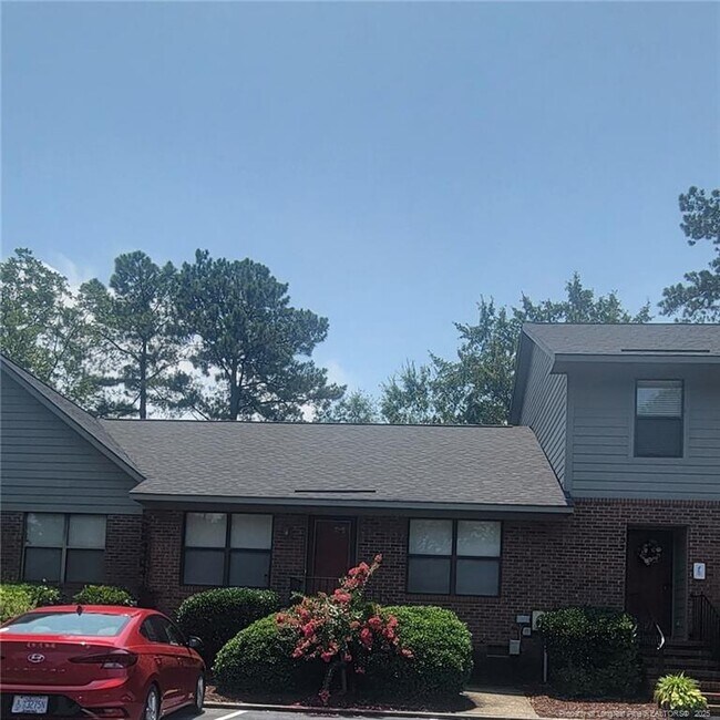 Building Photo - 131 Villa Dr