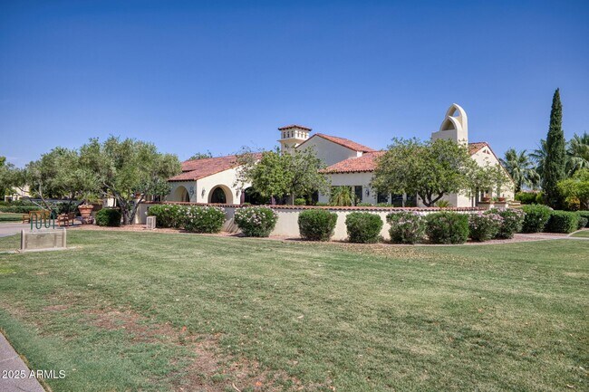 Building Photo - 13516 W Nogales Dr