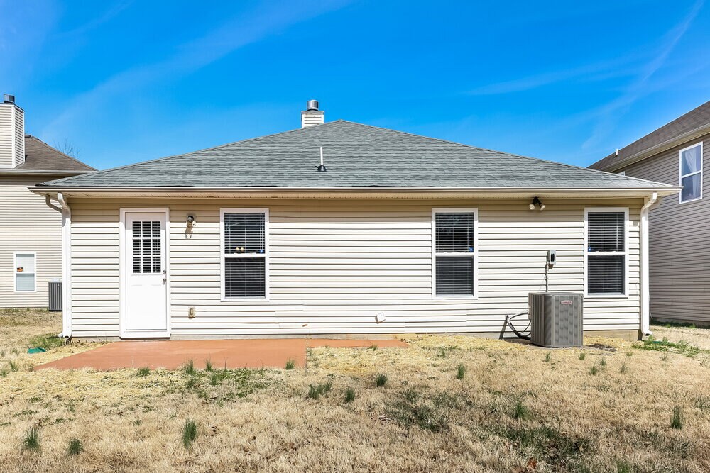 Building Photo - 5509 Dory Dr