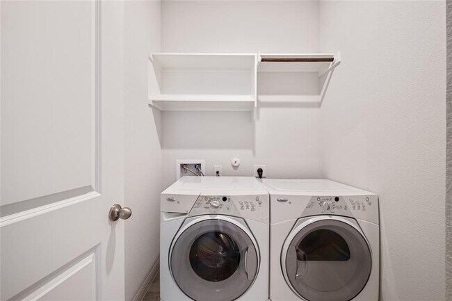 Building Photo - 12310 Silverstream Ln