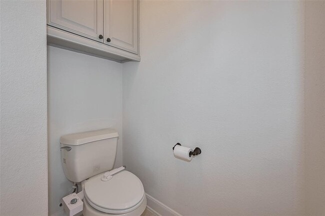 Building Photo - 155 Lindenberry Cir