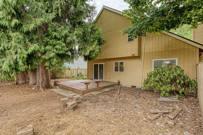 Building Photo - Beautiful 3-Bedroom Home for Rent – Spacio...