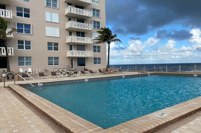 Building Photo - 3450 S Ocean Blvd