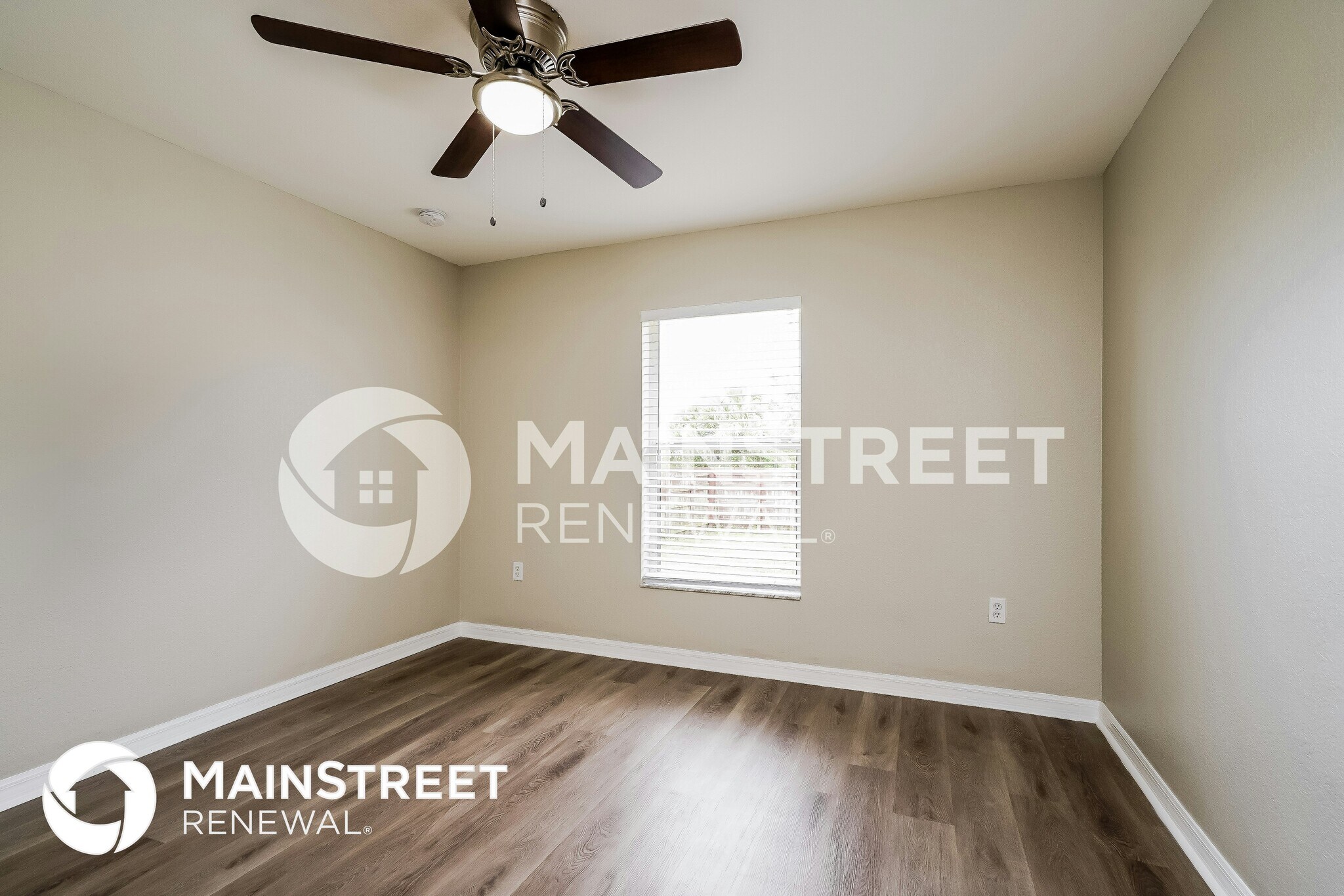 Building Photo - 2920 NE 3rd Ave