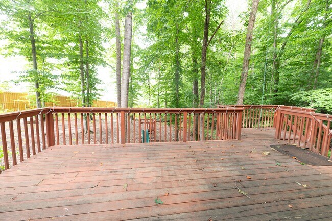 Building Photo - 4916 Gold Crest Dr