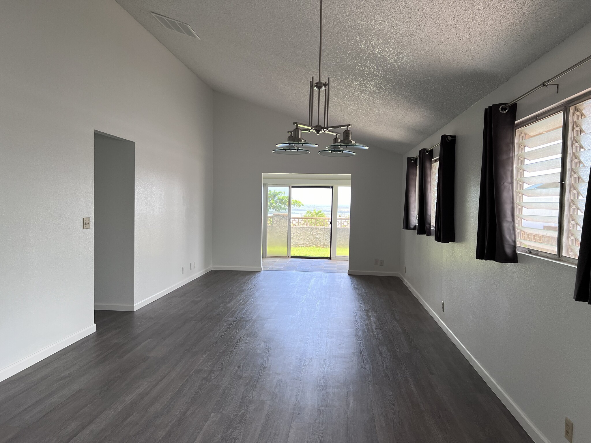 Building Photo - 94-693 Kamalo St