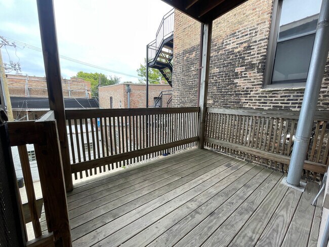 Building Photo - 1436 W Taylor St